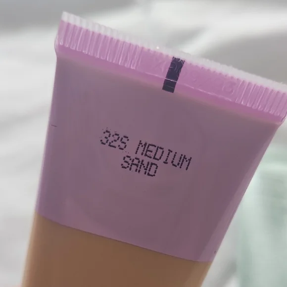 Tarte Cream Foundation for Flawless Coverage - Picture 3 of 5